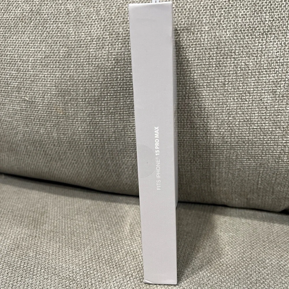NIB bebe Butterfly Design Clear/Silver iPhone 15 Pro Max MagSafe Compatible Case
